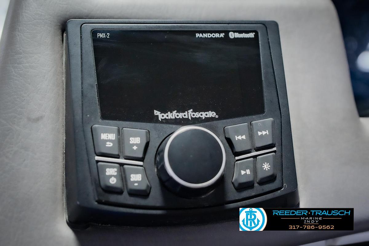 Used 2022 Bennington 23 QXFBA