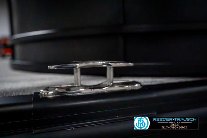 2025 Bennington 23 LPD