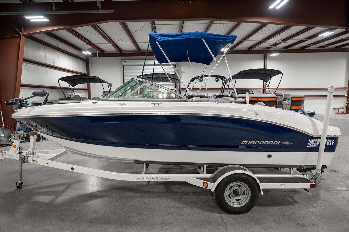 Used 2013 Chapparal 19 H20 F/S