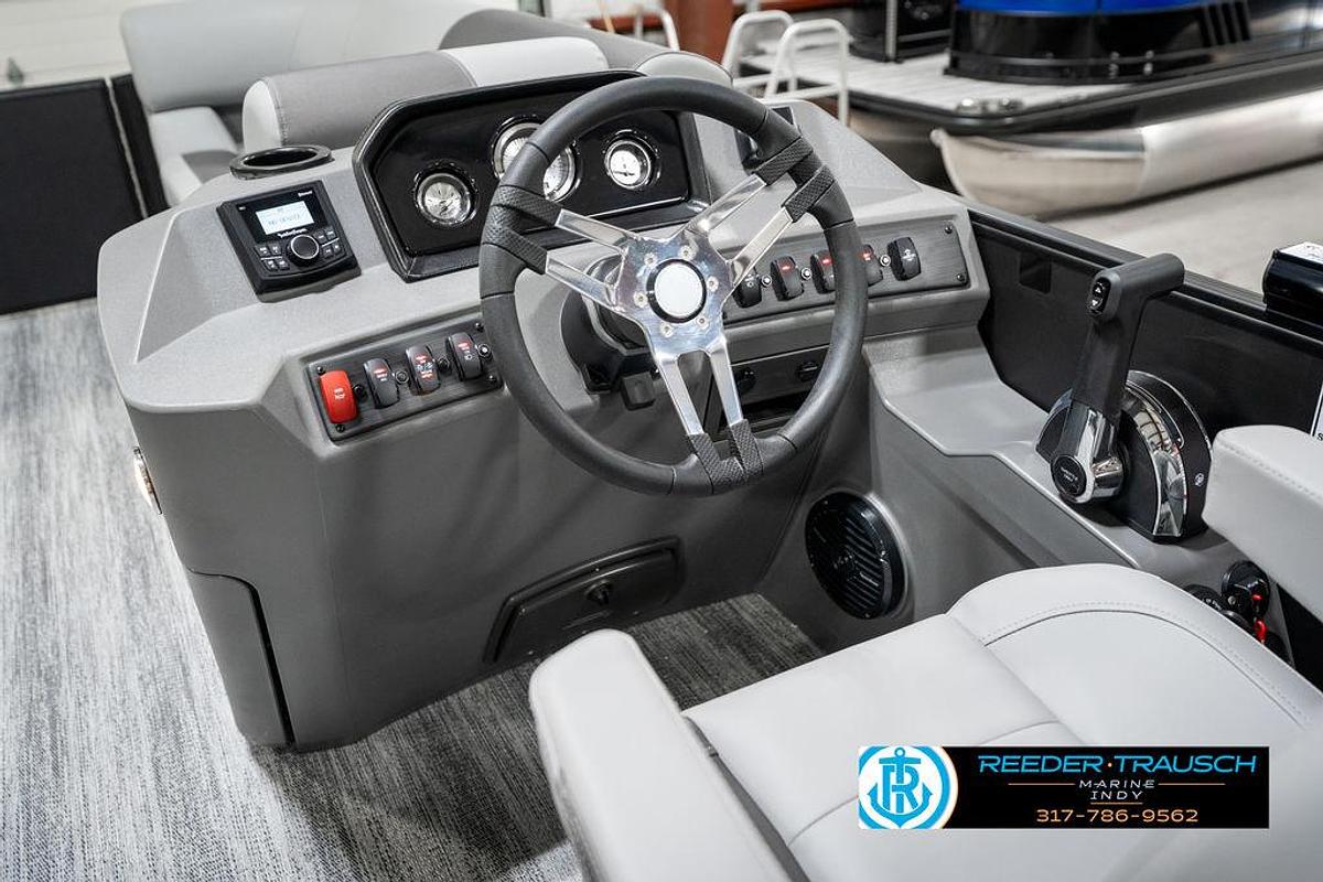 2025 Bennington 21 SLJ