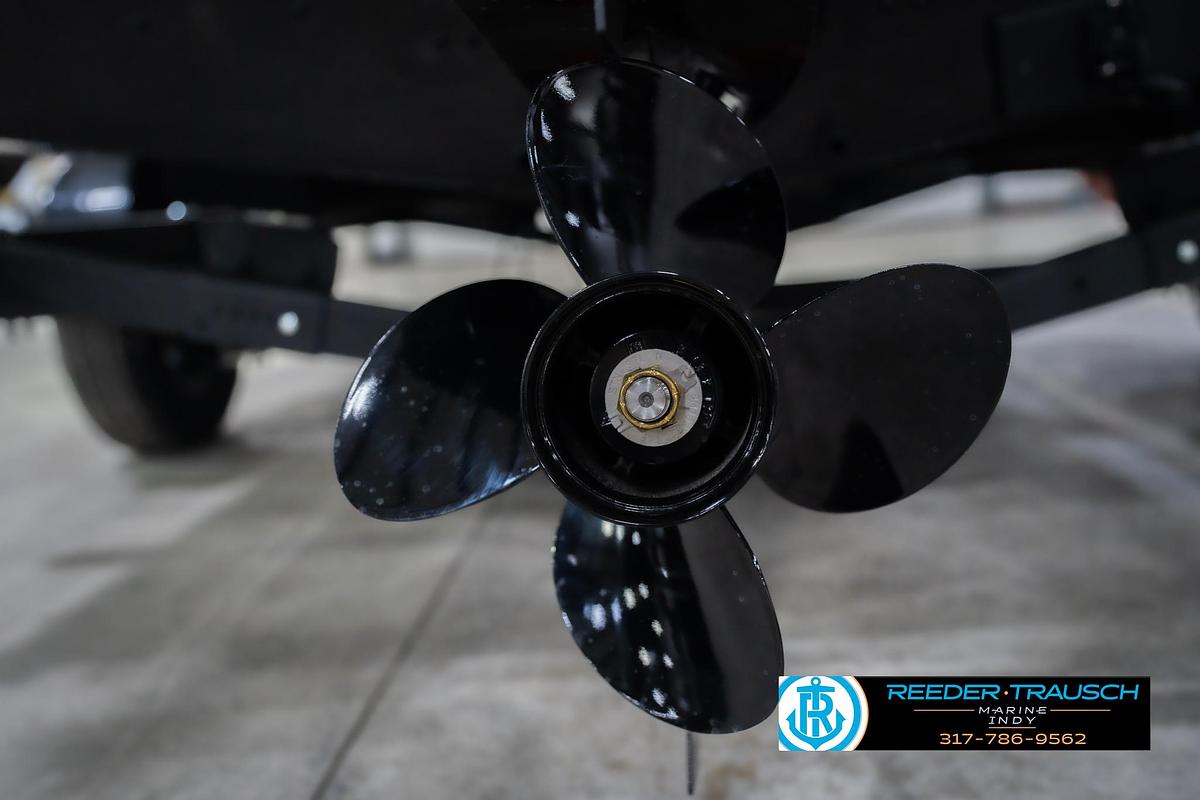 2026 Lund 1700 Explorer Side