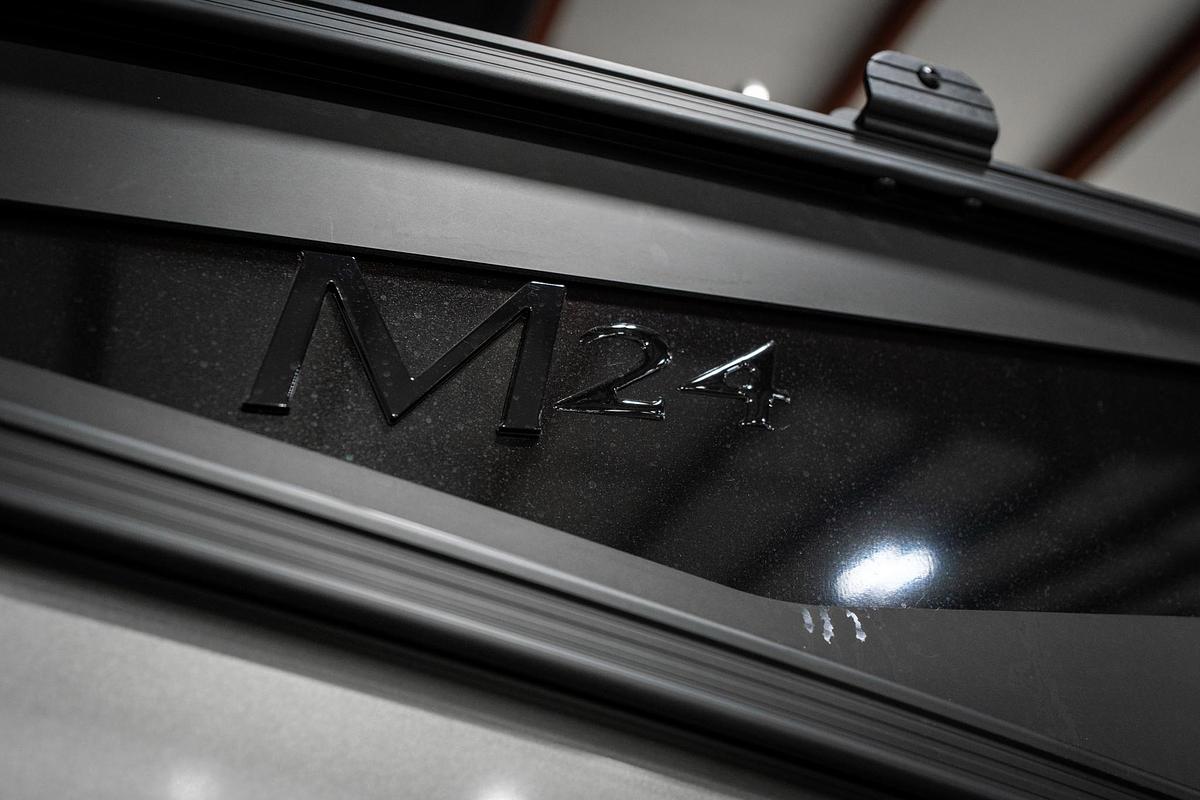 2025 Bennington 24 MSB