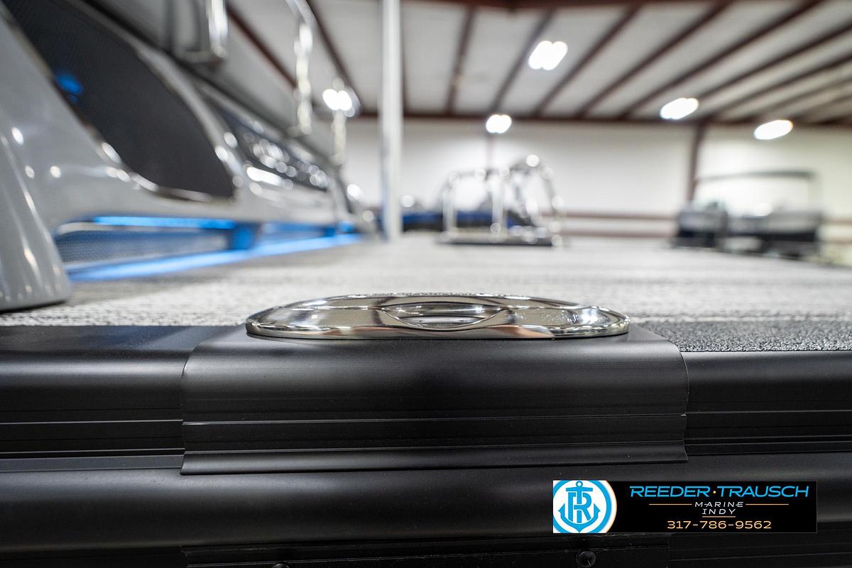 2025 Bennington 25 QSBW