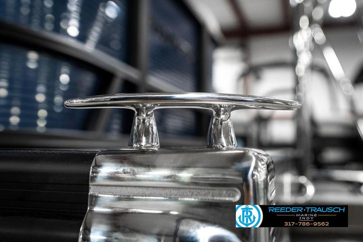 2025 Bennington 22 SSR