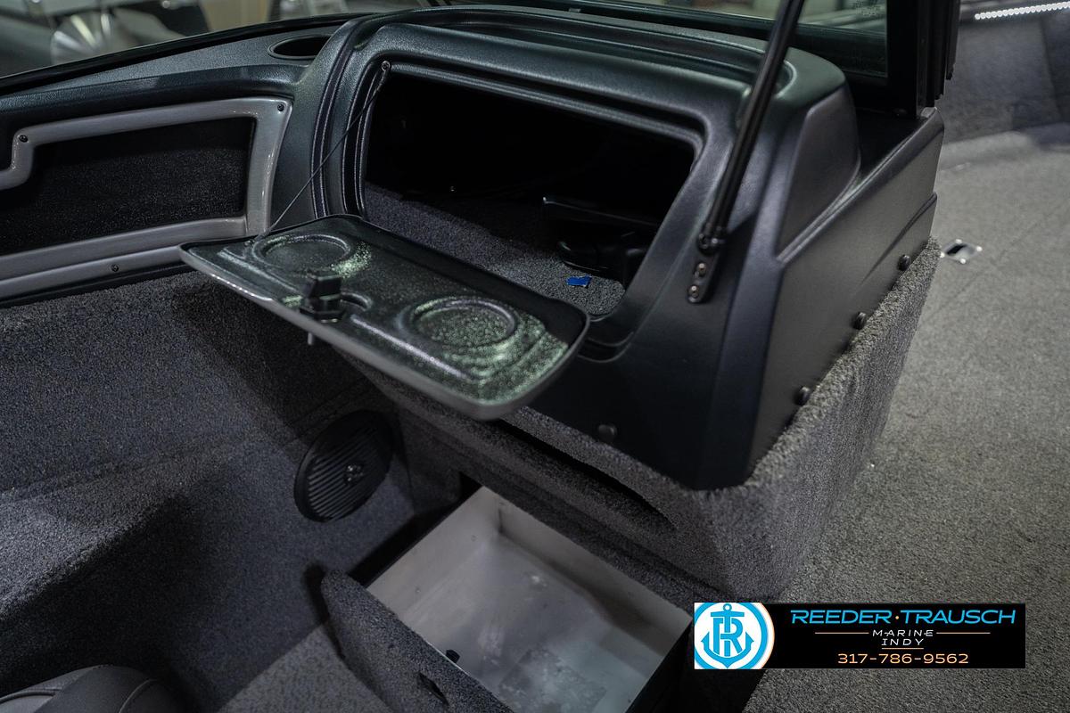 Used 2023 Lund 1875 Impact XS