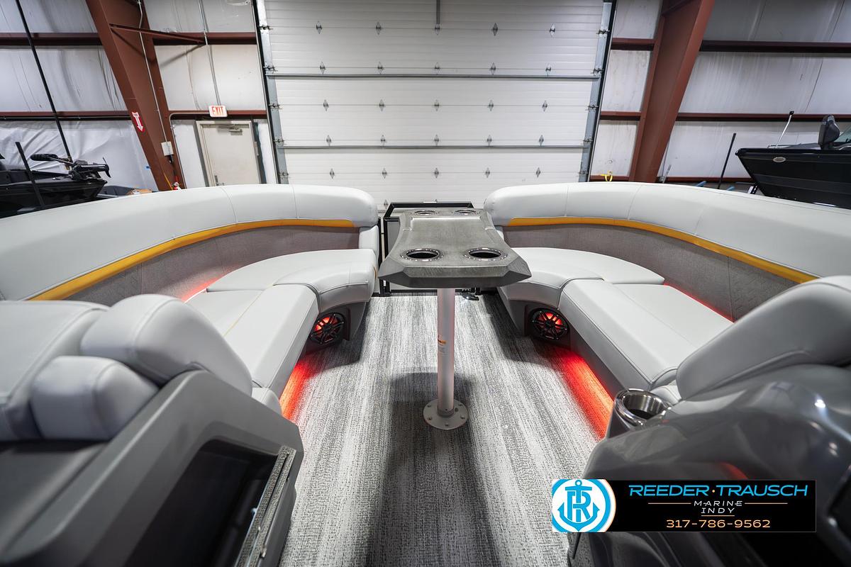 2026 Bennington 22 MFB