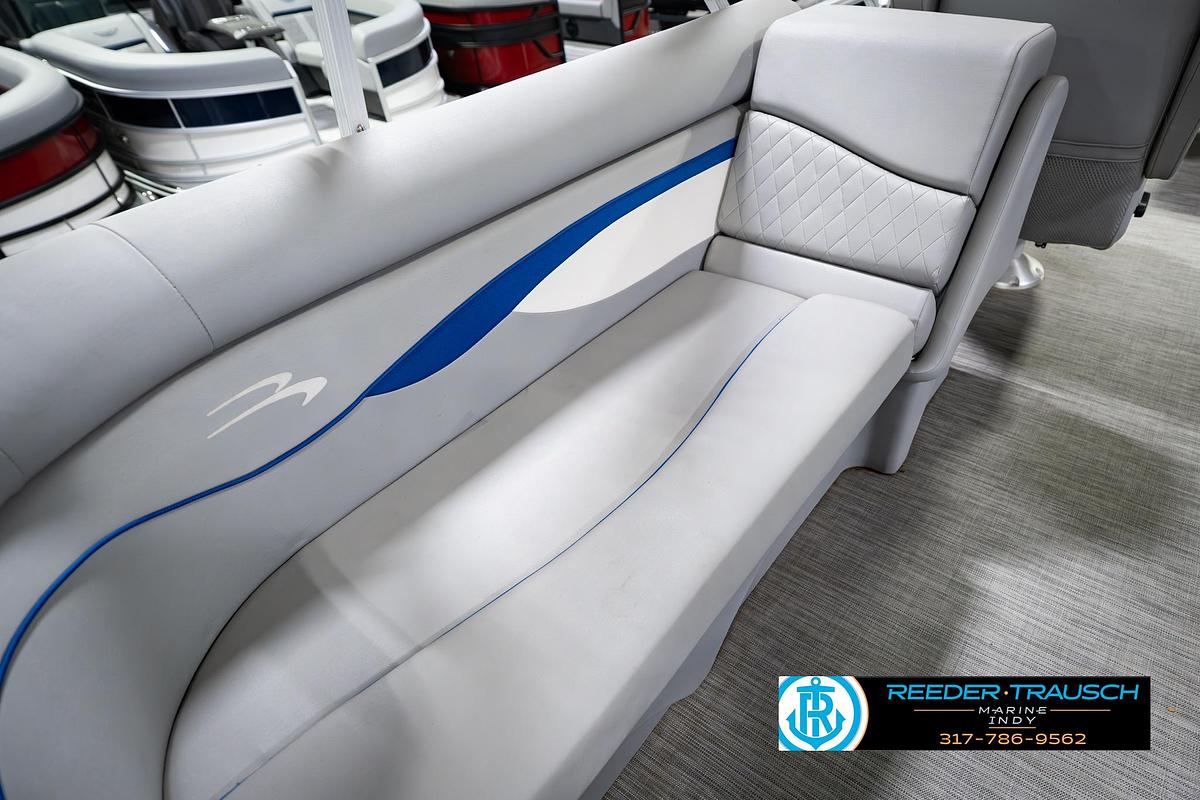 Used 2021 Bennington 22 SVSR