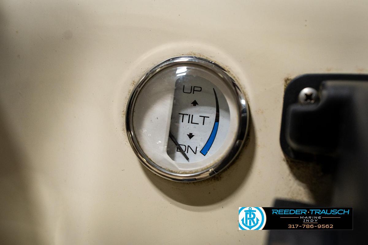 Used 2000 Bennington 2275 LX