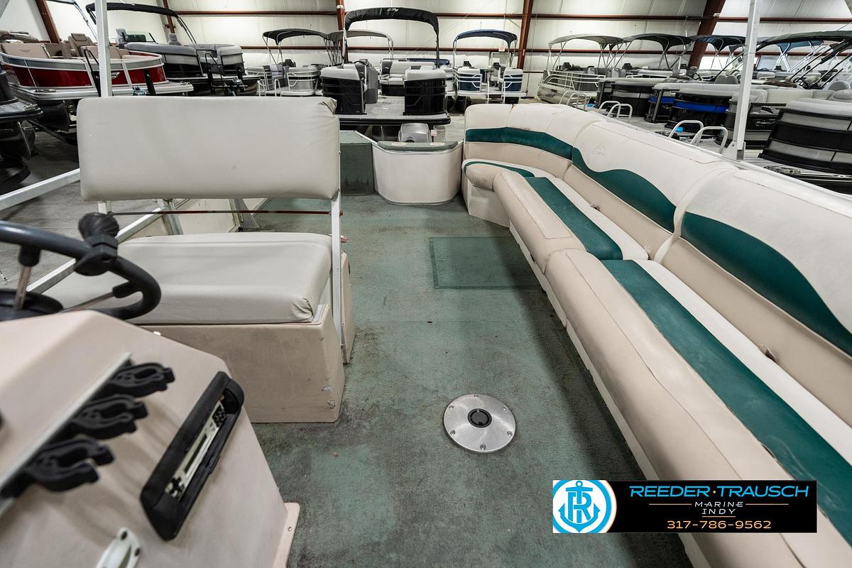 Used 1998 Fisher Freedom 200 Fish