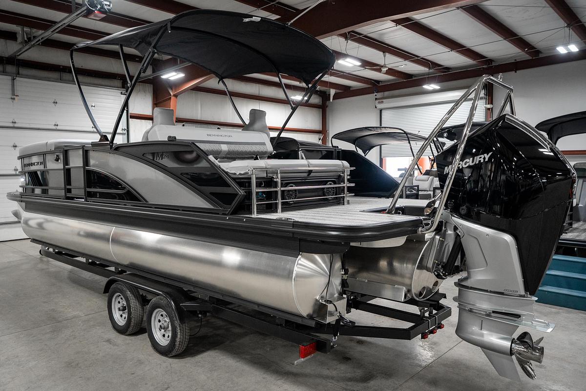 2025 Bennington 24 MSB