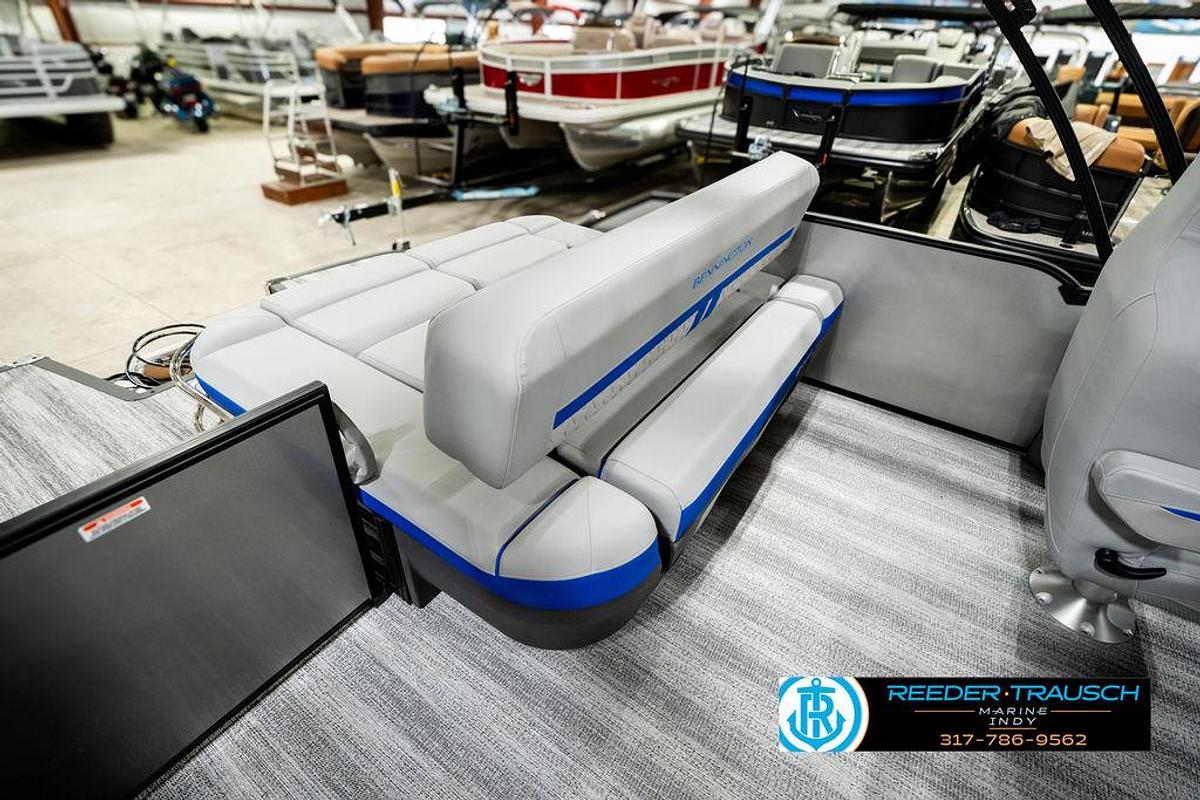 2025 Bennington 24 MSB