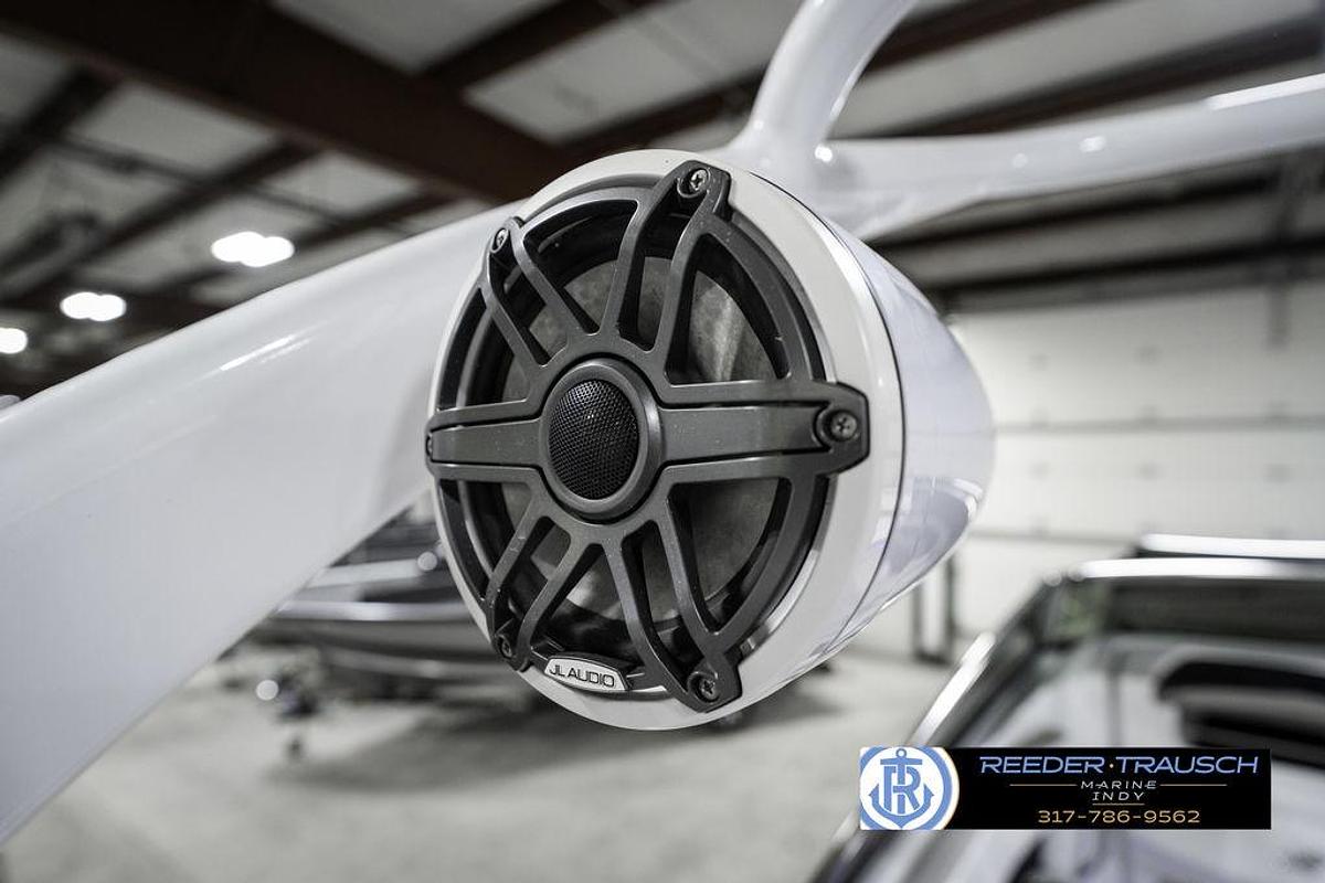 Used 2021 Four Winns H260