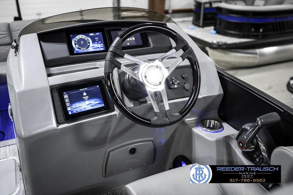 2025 Bennington 23 LTSB