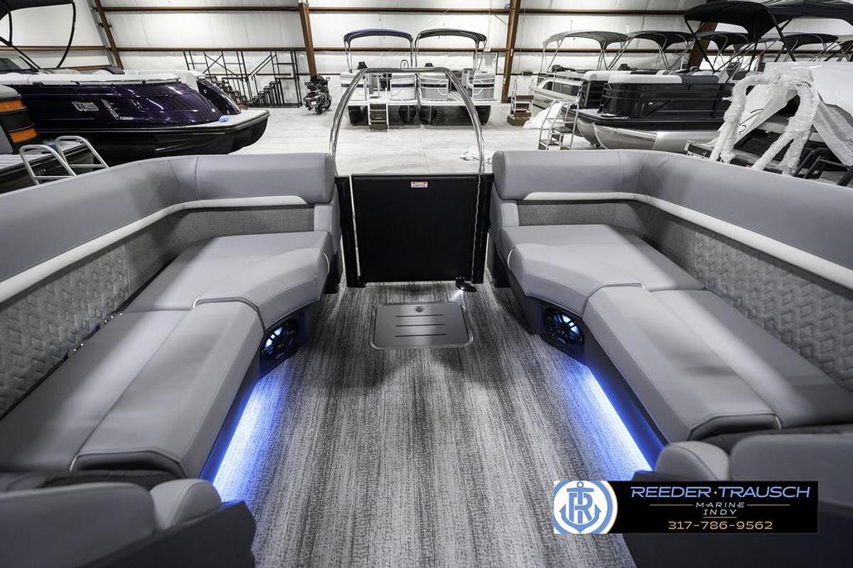 2025 Bennington 24 MFB