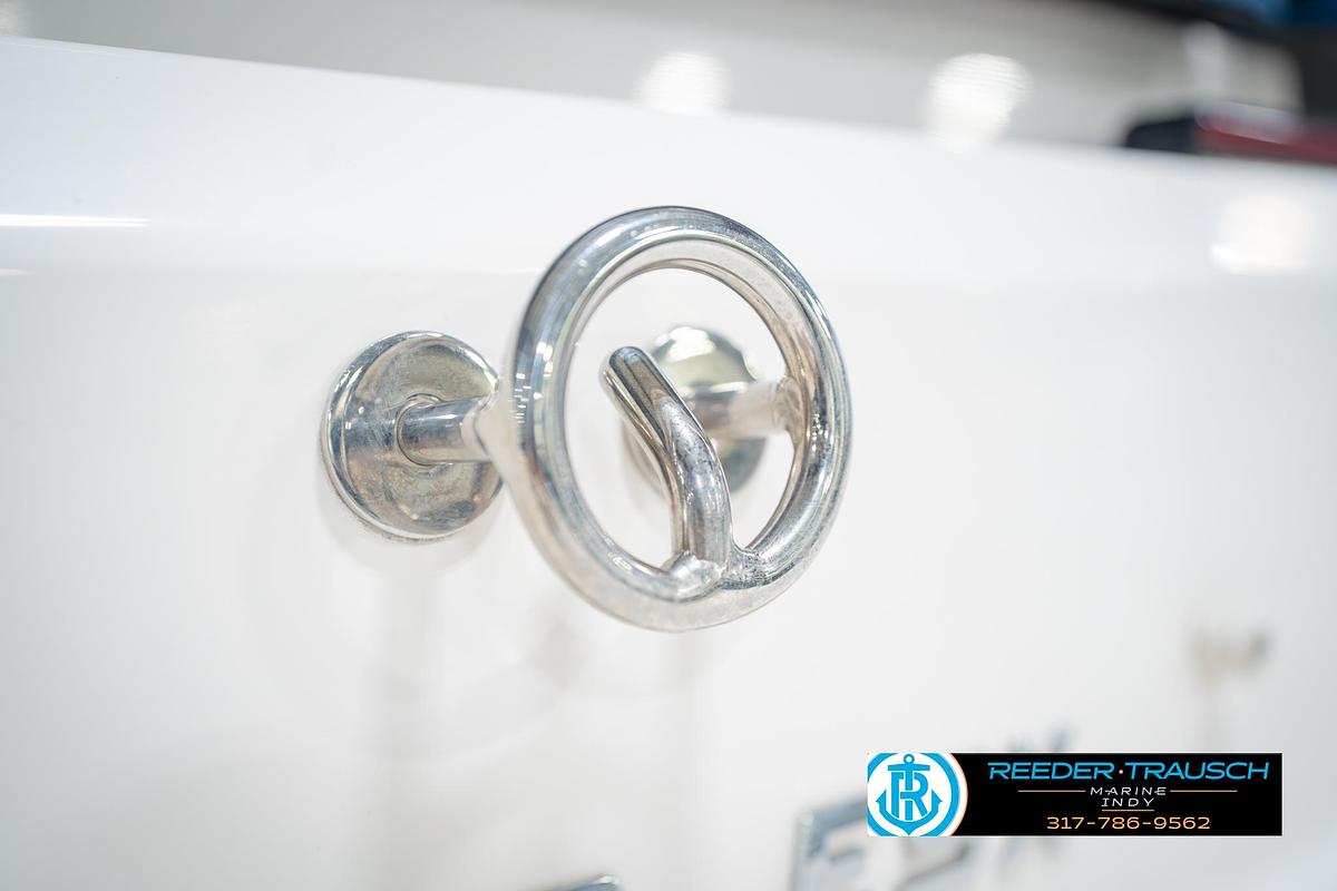 Used 2015 Regal 2000 ESX