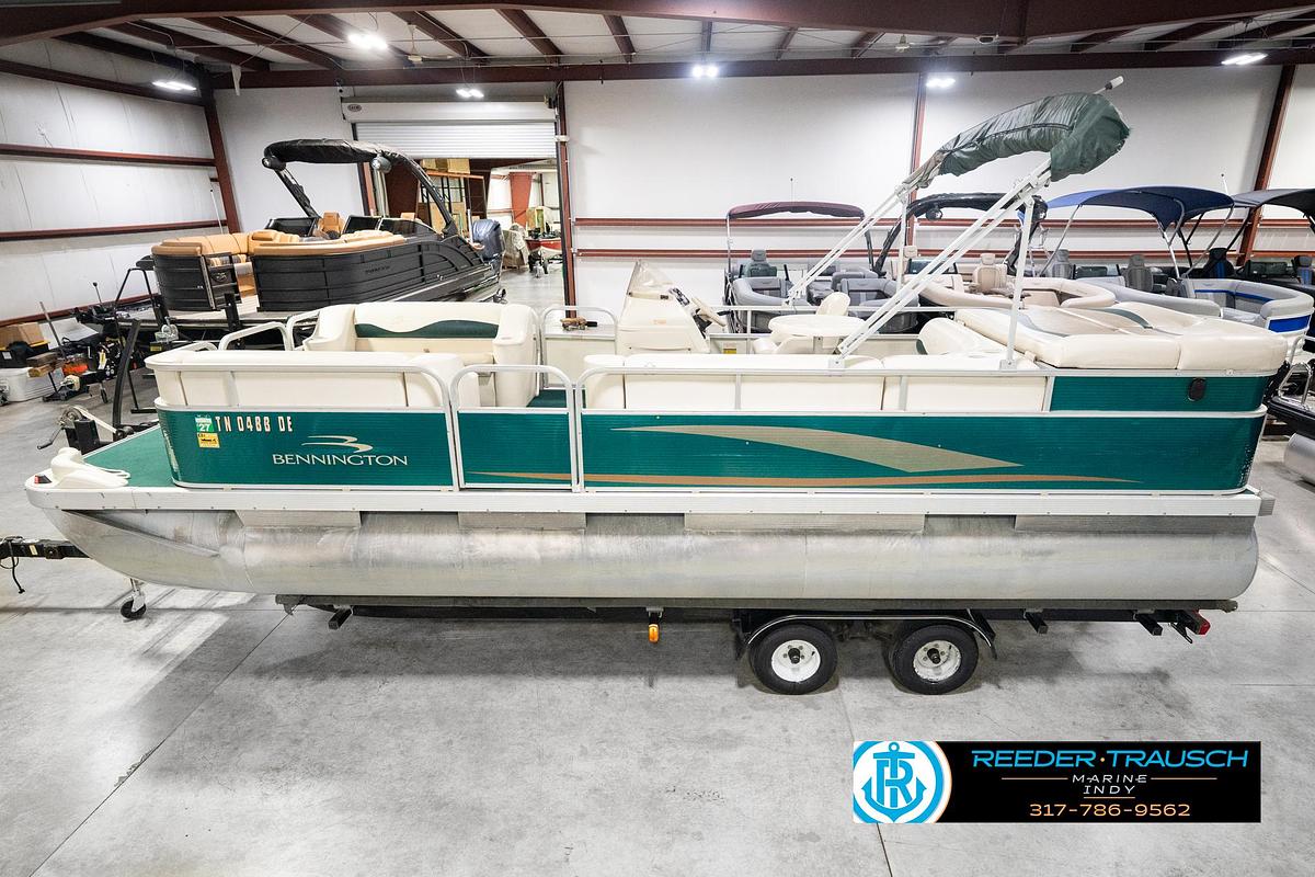 Used 2000 Bennington 227L