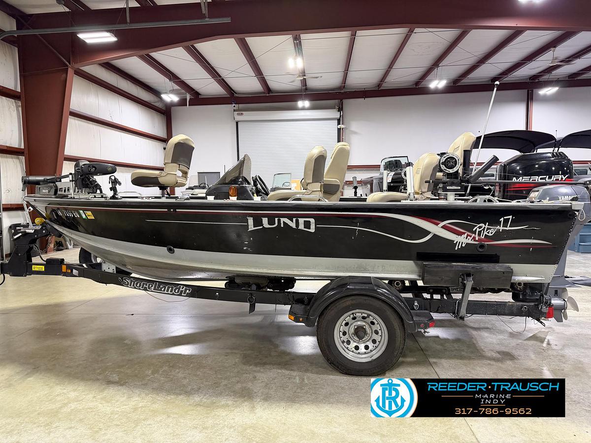 Used 1999 Lund Mr. Pike 17