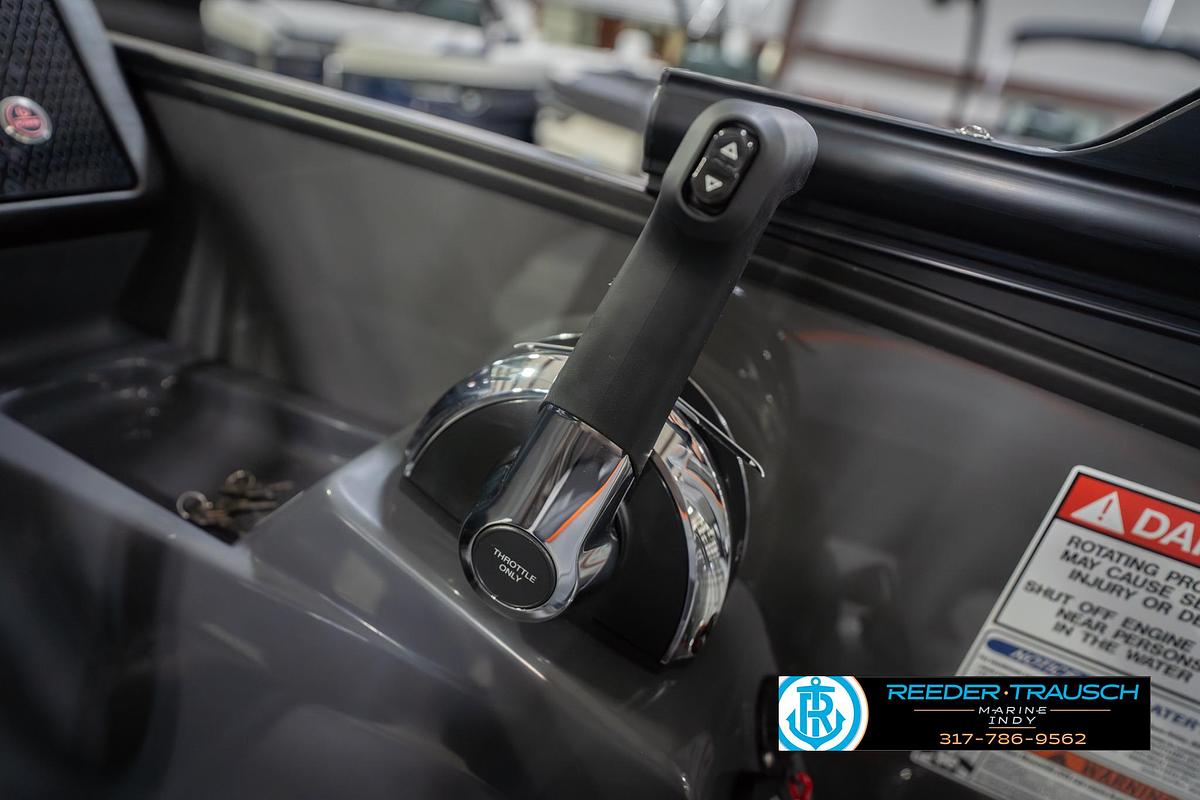 2026 Bennington 24 MSB