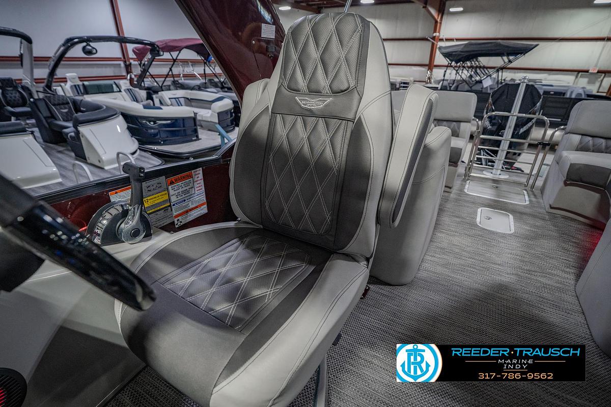 Used 2022 Bennington 23 QXFBA