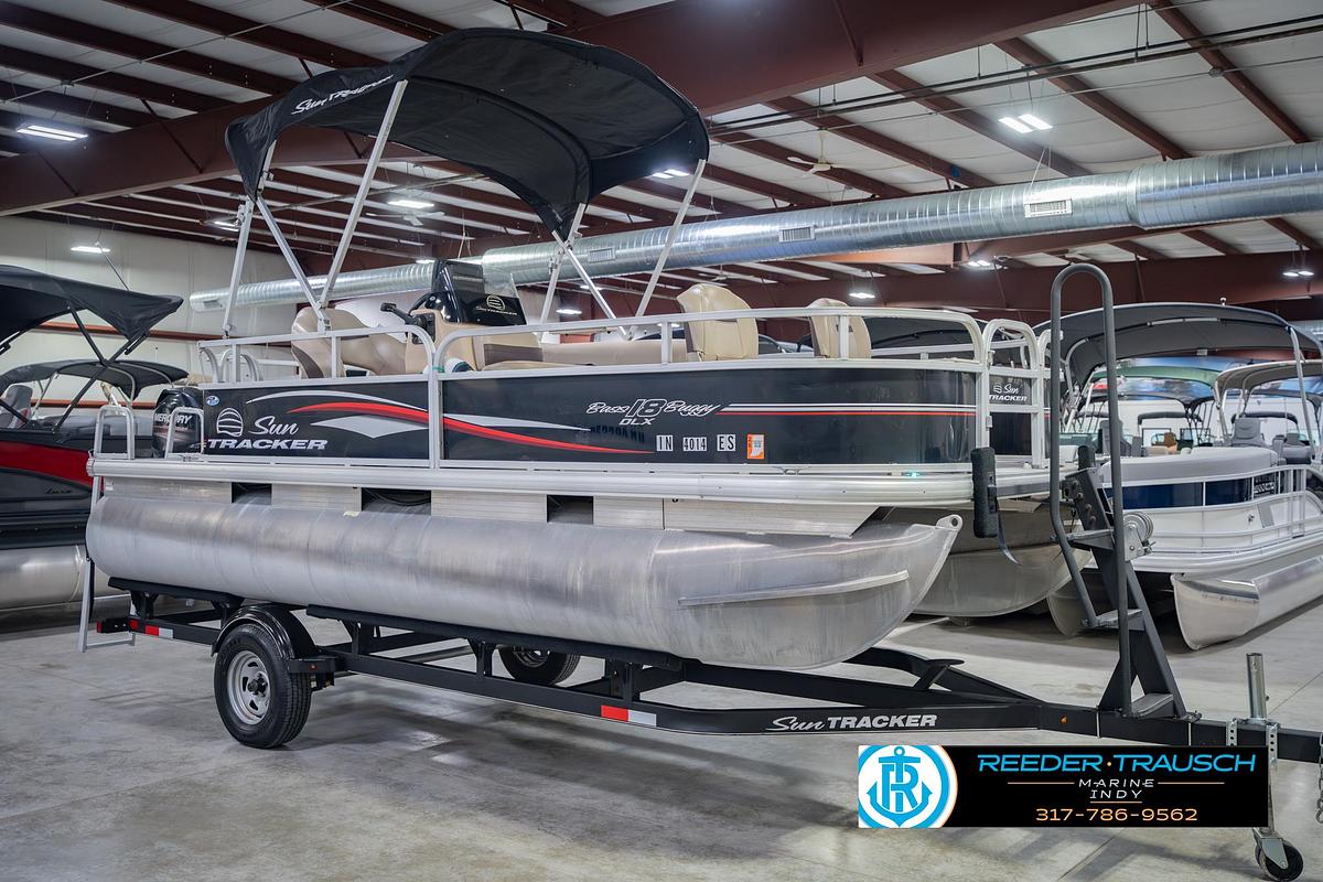Used 2017 Sun Tracker Fishin' Barge 20 DLX