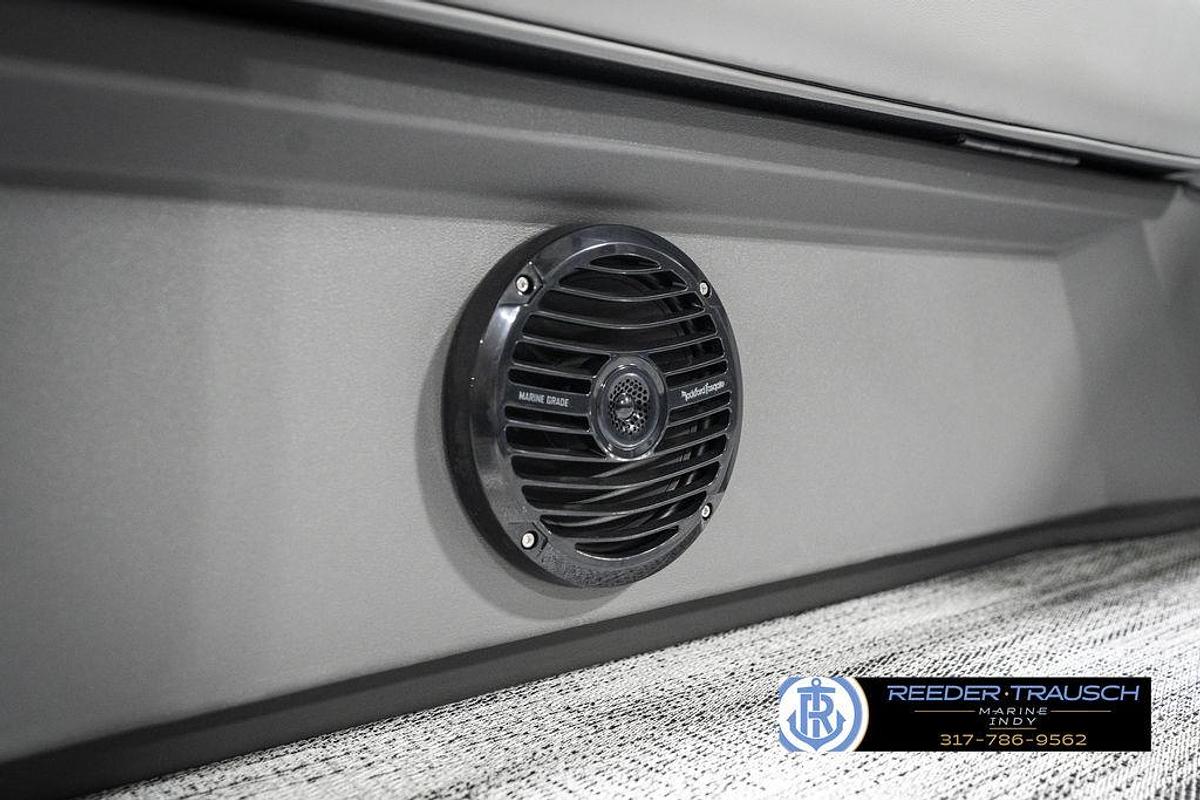 2025 Bennington 21 SS