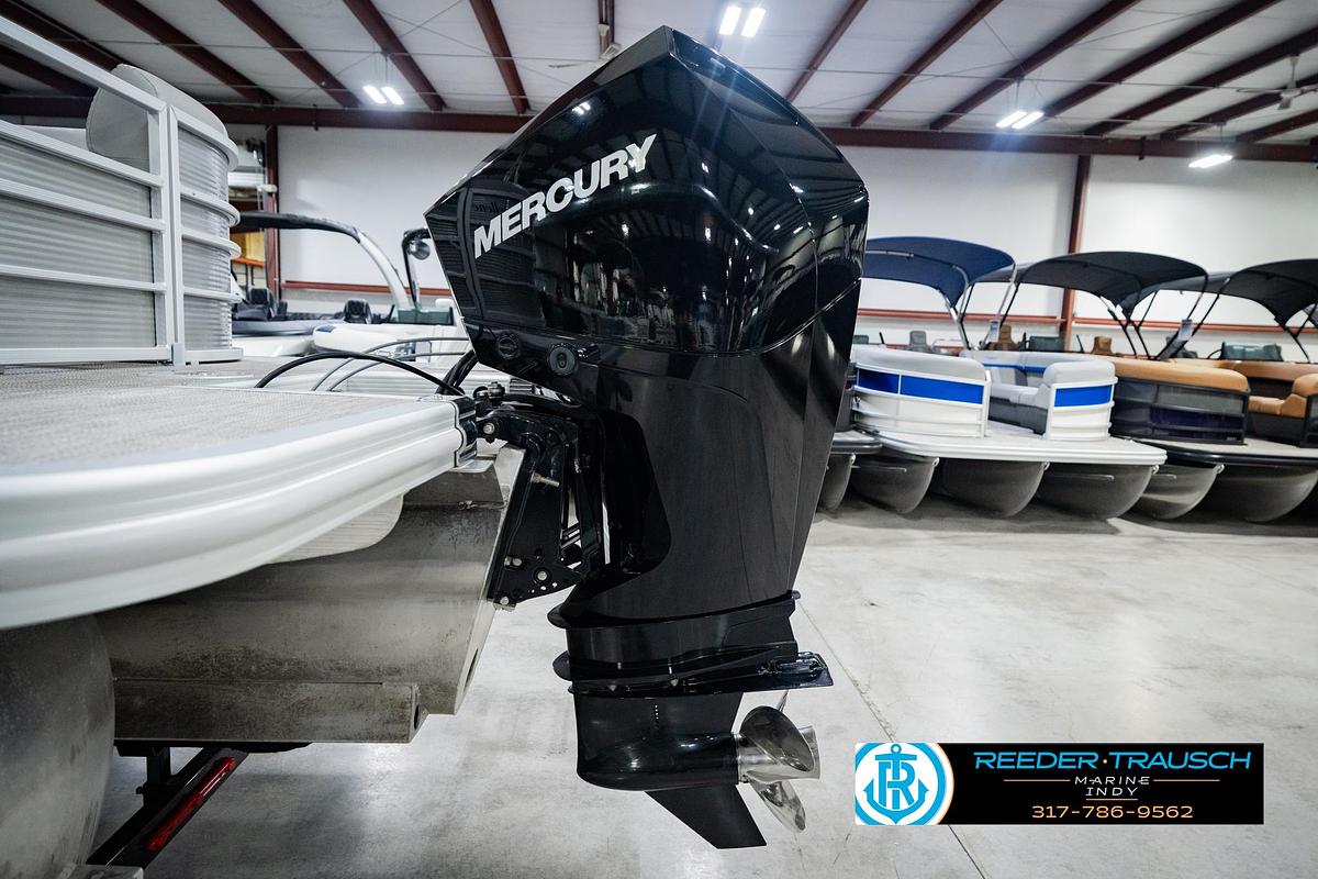 Used 2023 Bennington 23 LSR