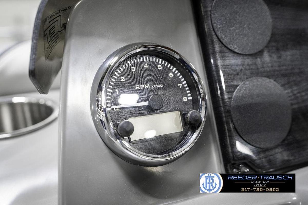 2025 Avalon 1785 Venture CRB