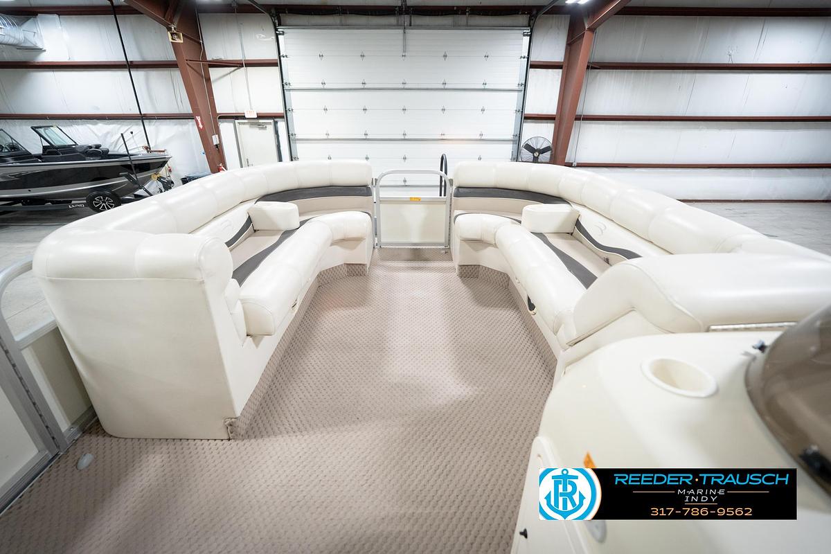 Used 2003 Bennington 2050 RL