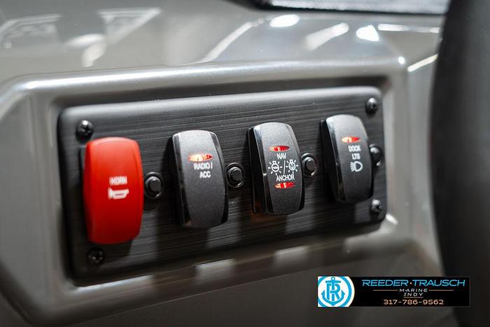 2025 Bennington 21 S