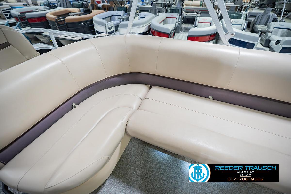 Used 2017 Sun Tracker Fishin' Barge 20 DLX