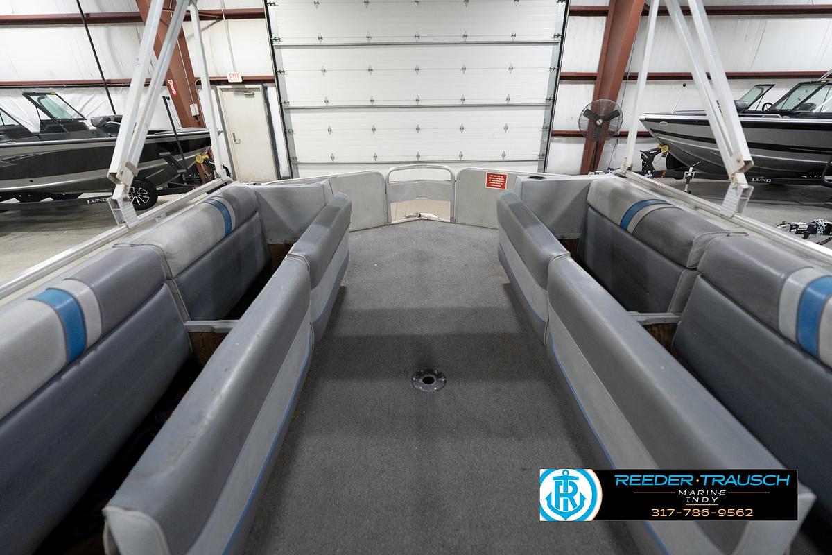 Used 1992 Sun Tracker Party Barge 24
