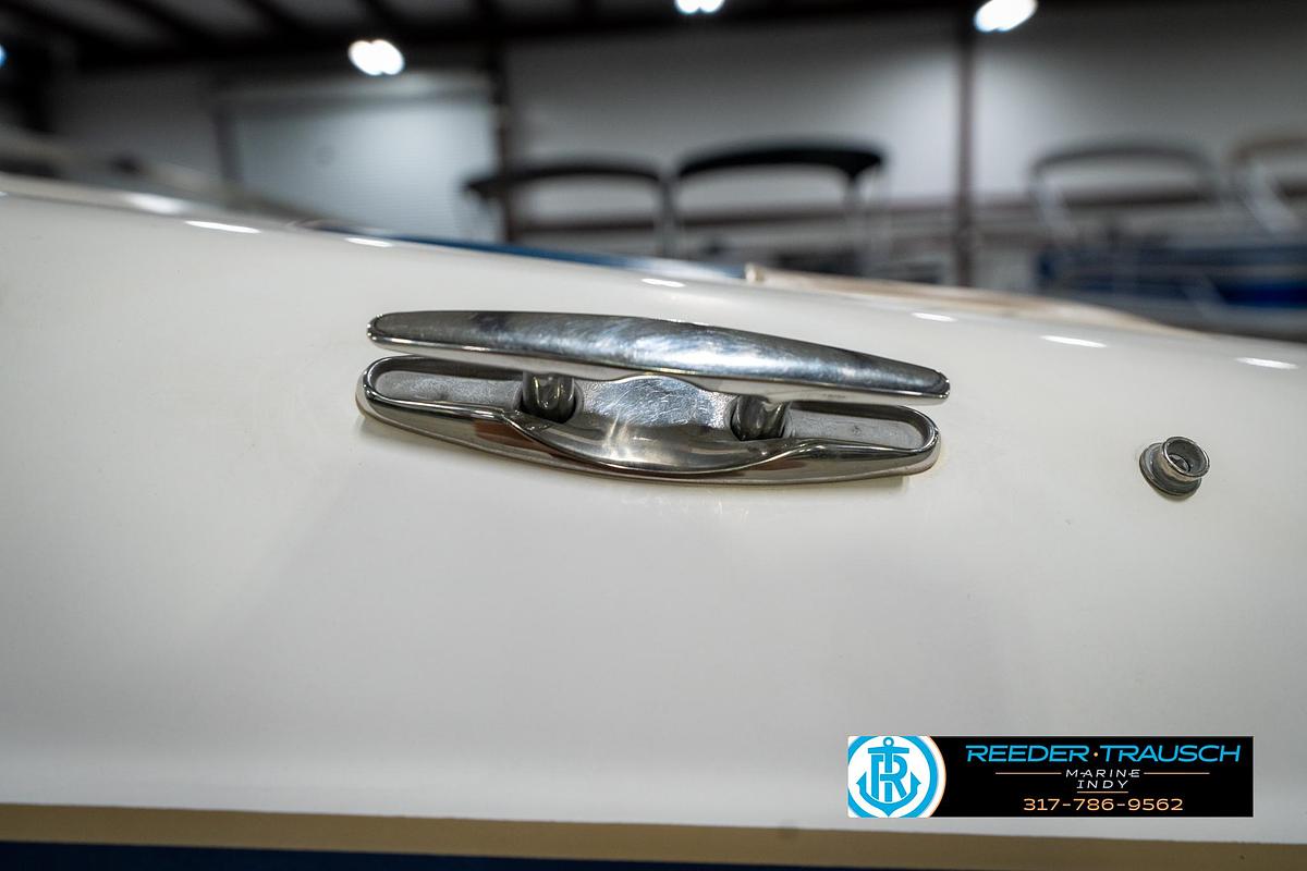 Used 2000 Bryant 196 Limited