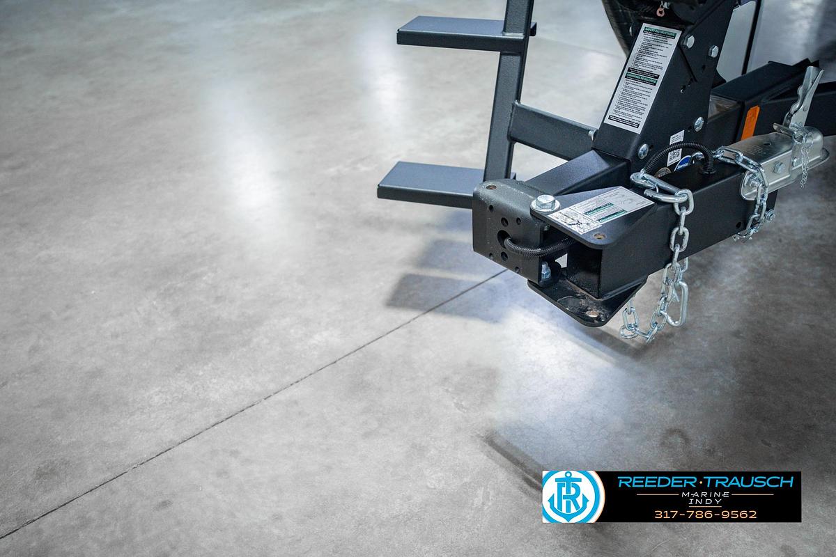 2026 Lund 1775 Impact XS