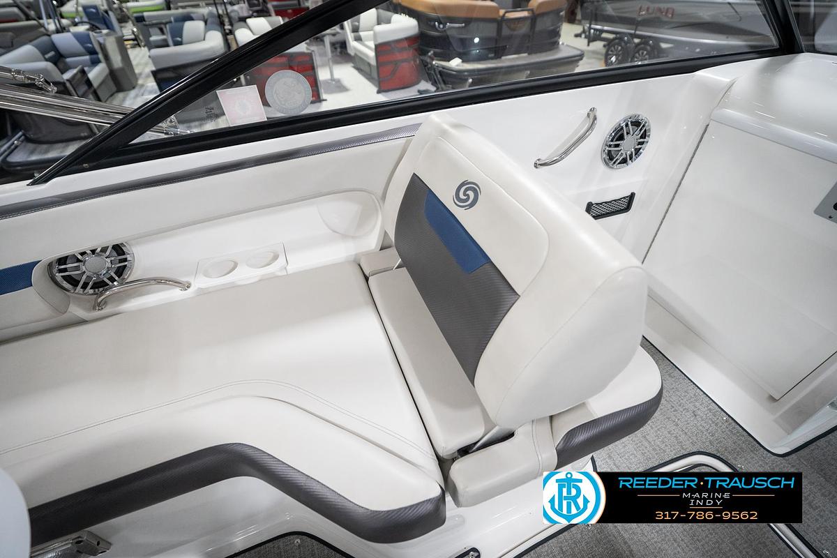 Used 2022 Hurricane 235RD