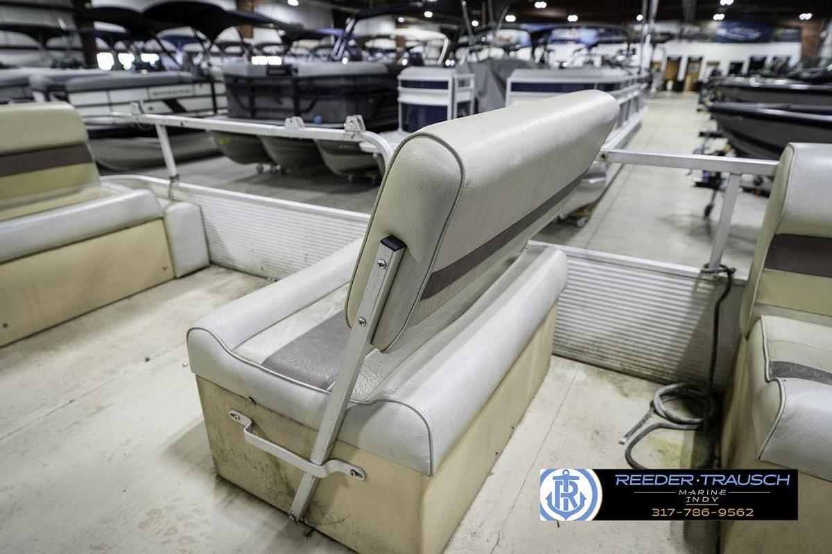 Used 1985 Godfrey Aqua Patio