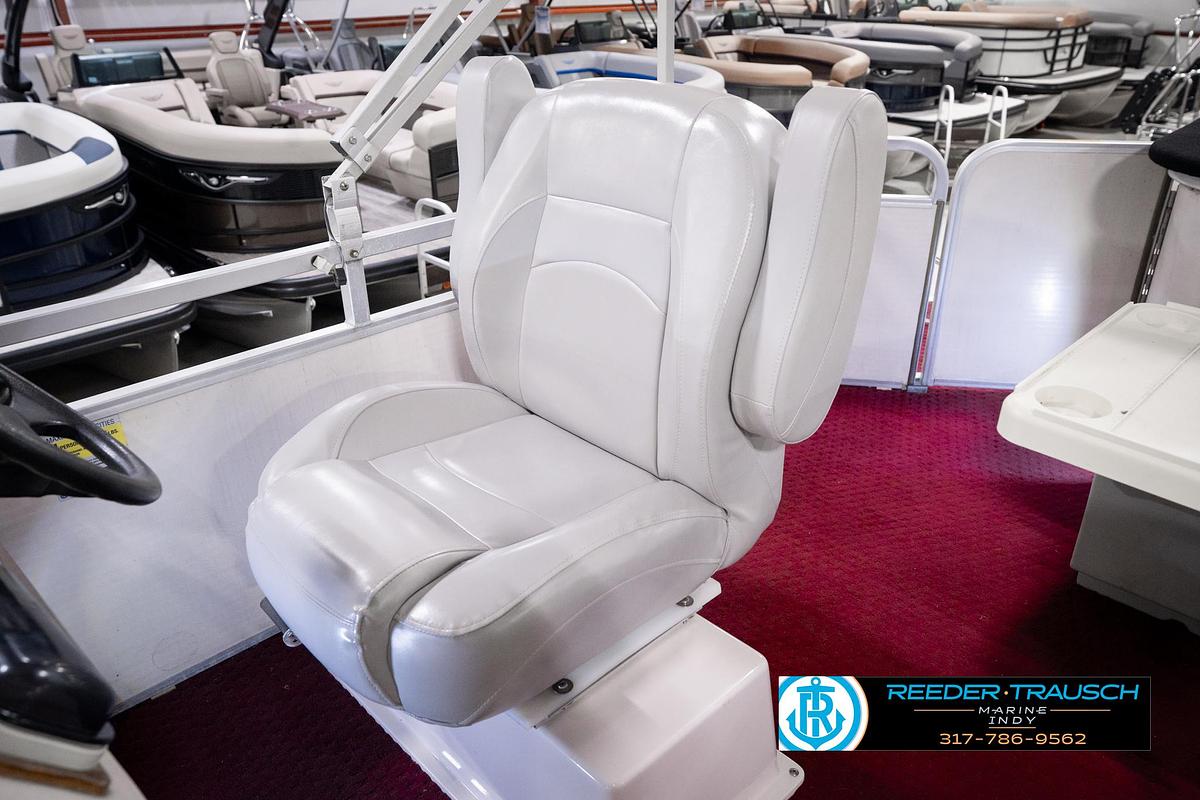 Used 2001 Sweetwater SW2221WR