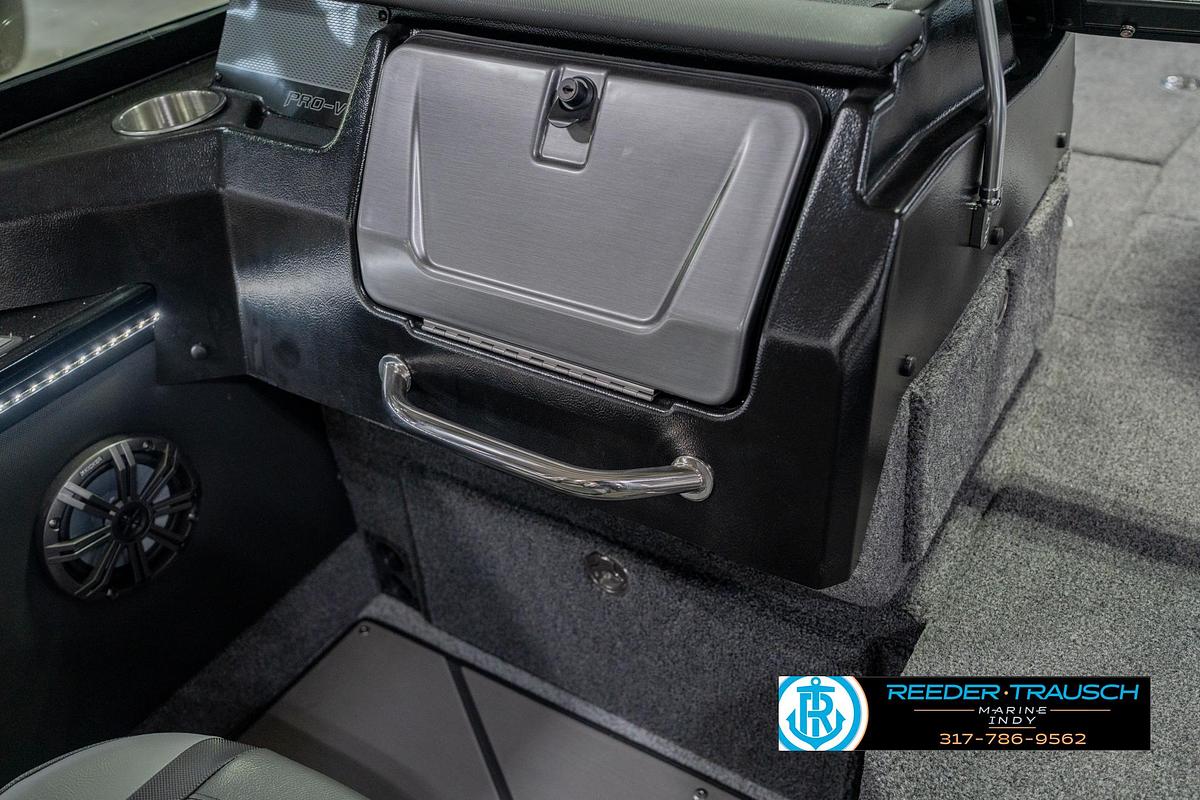 2026 Lund 1975 Pro V Sport