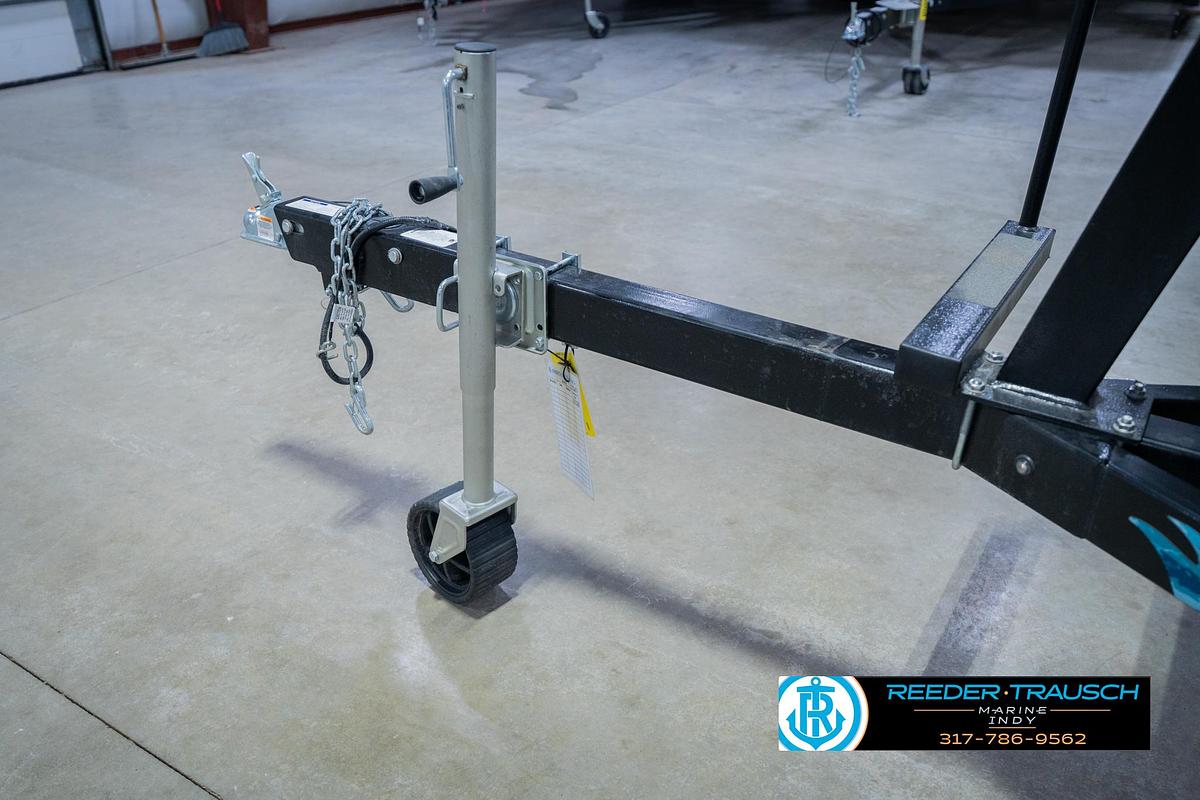 2026 Bennington 24 MFB