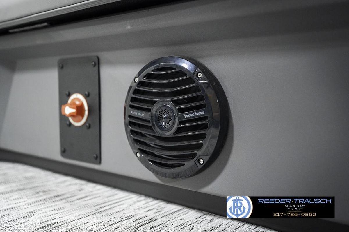 2025 Bennington 21 SSR