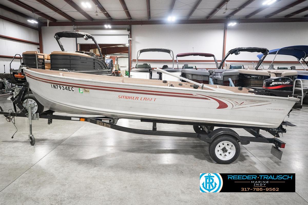 Used 2004 Smoker Craft Voyager