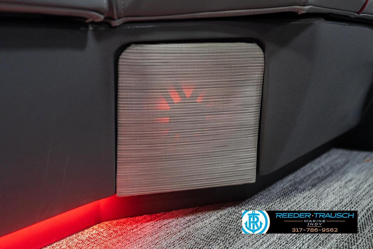 2026 Bennington 22 MFB