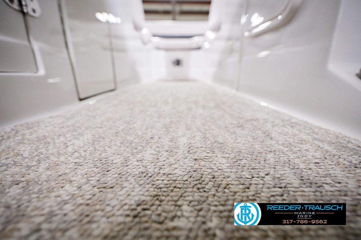 Used 2012 Crownline E4