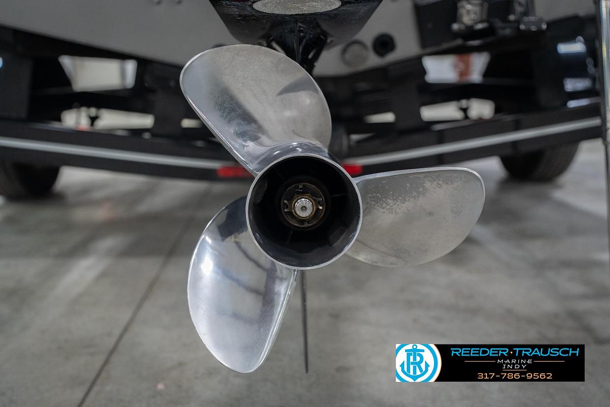 Used 2023 Lund 1875 Impact XS