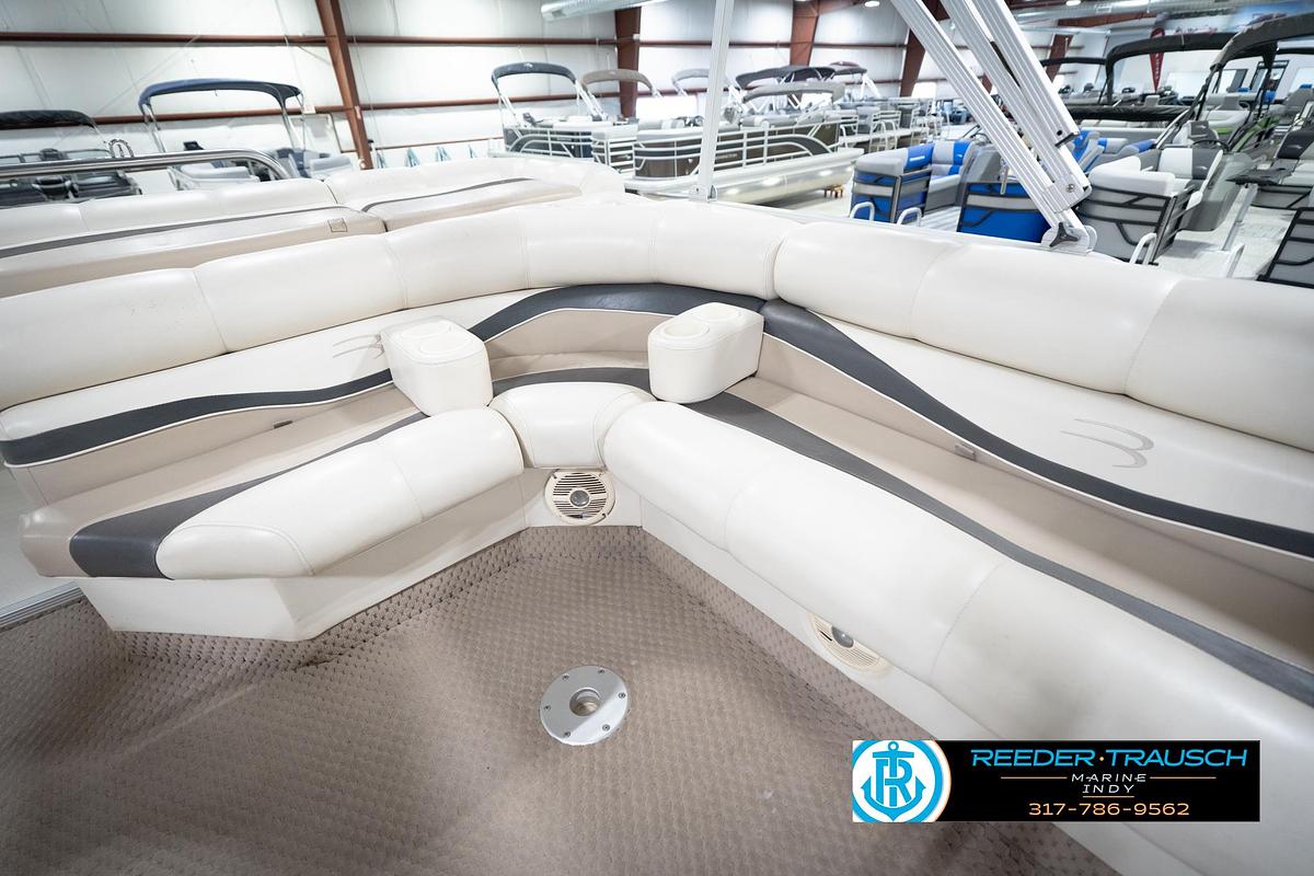 Used 2003 Bennington 2050 RL