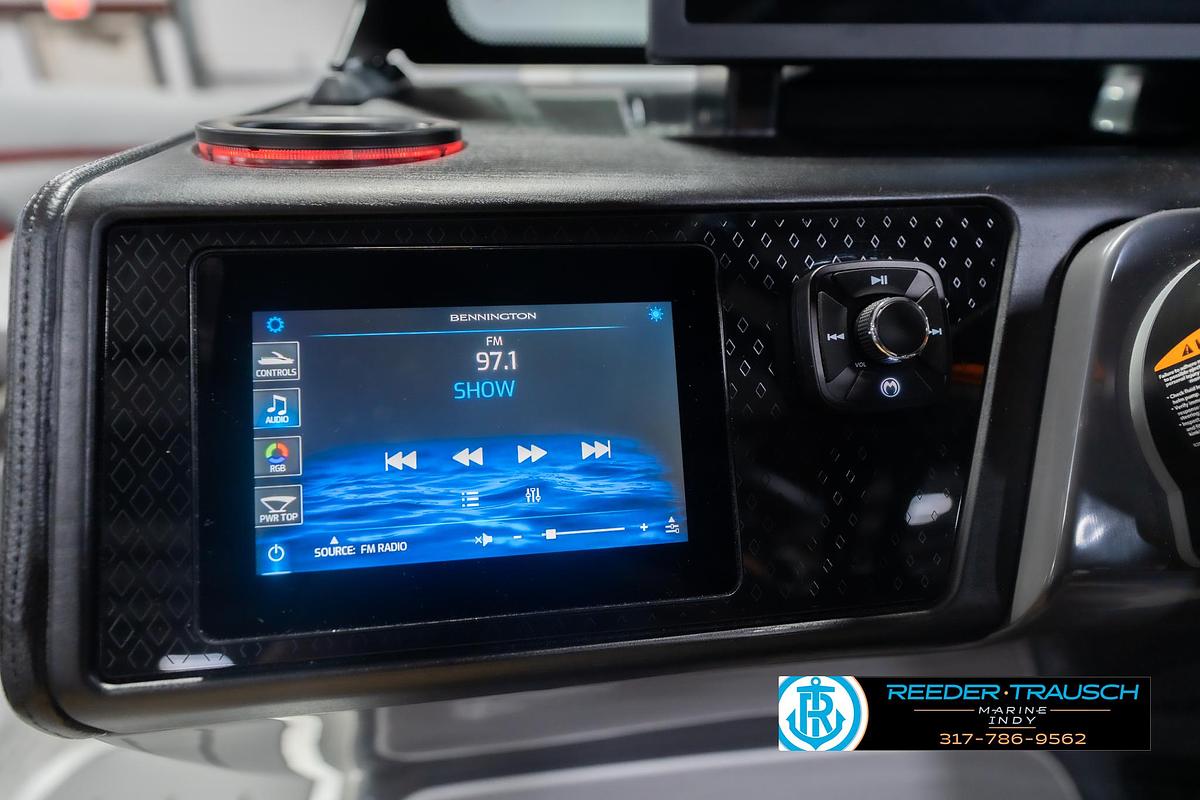 2026 Bennington 22 MFB