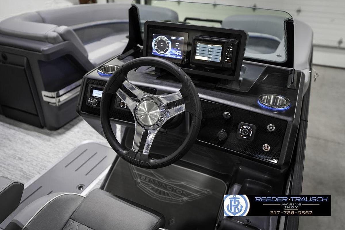 2025 Bennington 22 MFB