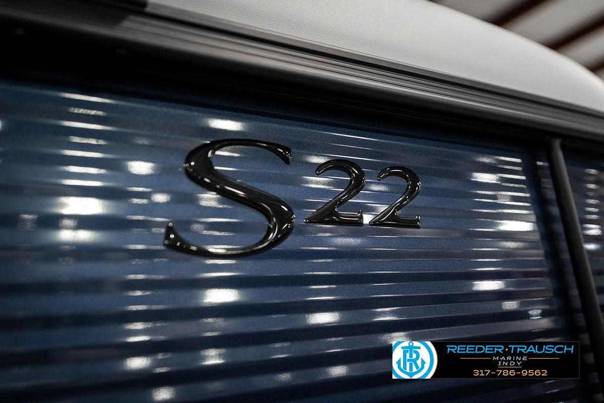 2025 Bennington 22 SSR