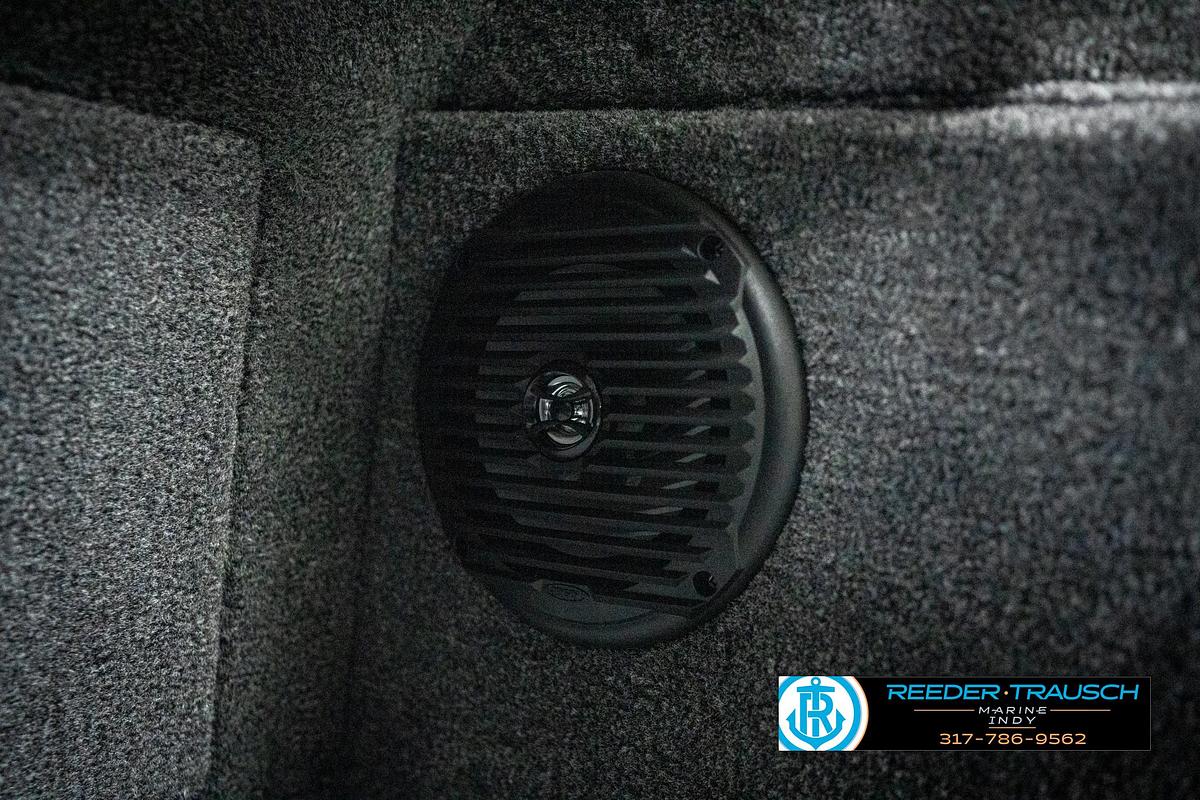 2025 Lund 2075 Impact XS