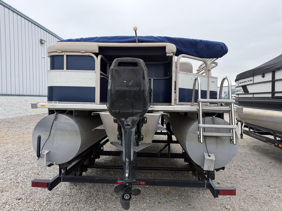 Used 2008 Sylvan 8520 Mirage Cruise R