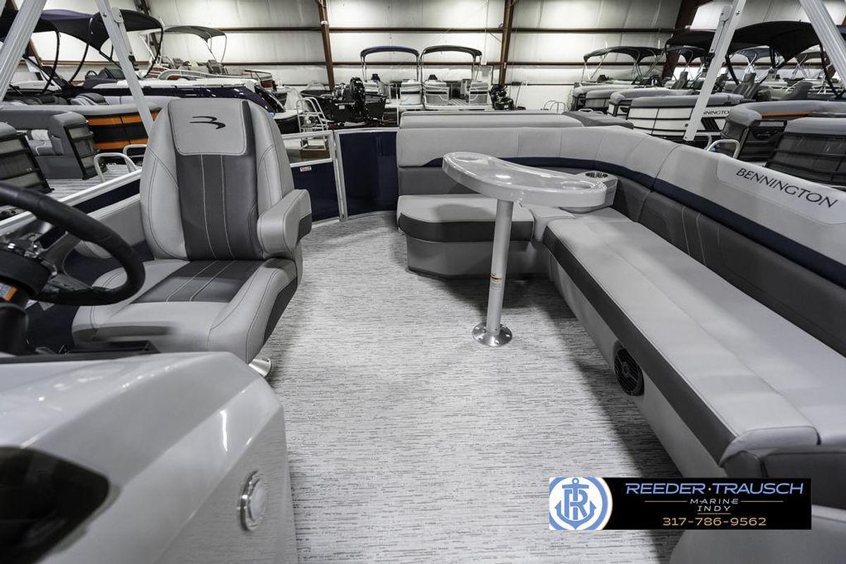 2025 Bennington 22 SXL